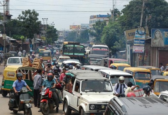 Massive traffic jam disrupts vehicle movement at Battala; authority silent Massive traffic jam disrupts vehicle movement at Battala; authority silent
